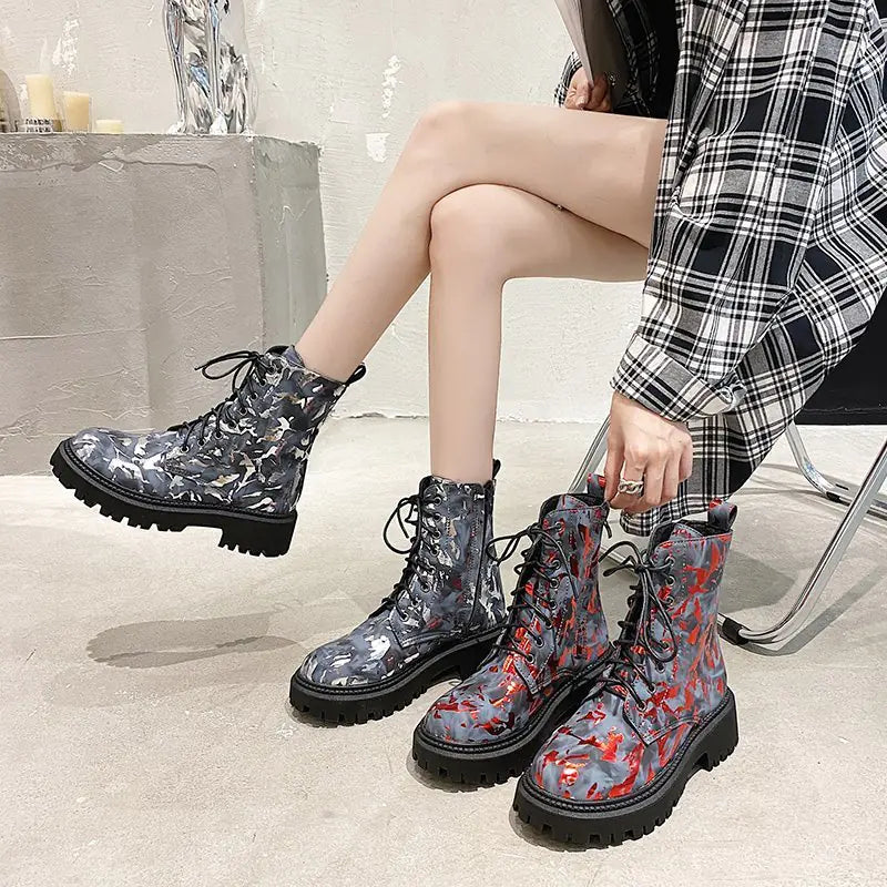 Aura13 Floral Martin Boots for Women – Warm Printed Winter Motorcycle Boots with Lace-Up Design