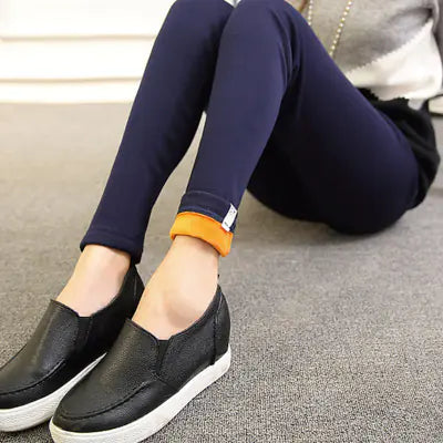 Aura13 Thickened Maternity Leggings – Warm Cotton Plush Stretch Pants for Autumn & Winter Comfort