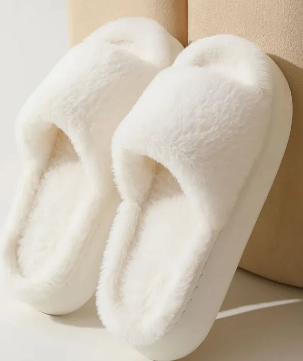 Aura13 Women’s Cozy Fluffy Winter Slippers – Faux Fur Indoor Slides for Warmth & Style