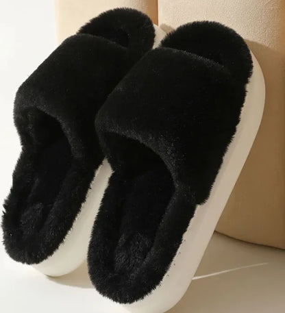 Aura13 Women’s Cozy Fluffy Winter Slippers – Faux Fur Indoor Slides for Warmth & Style